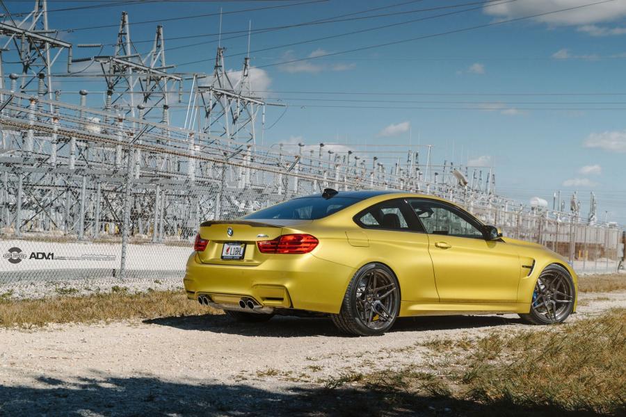  BMW M4 Coupe on ADV.1 Wheels (ADV05SMV2) 2015 года  (фото 2 из 9)